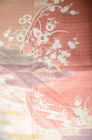 Japanese kimono. kimono for women. kimono female. houmongi kimono. tsukesage kimono.