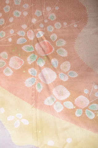 Japanese kimono. kimono for women. kimono female. houmongi kimono. tsukesage kimono.